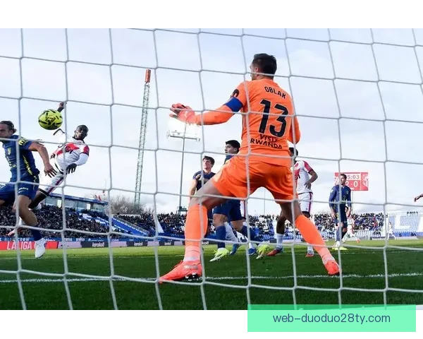 巴列卡诺三球胜马竞佩雷斯门迪