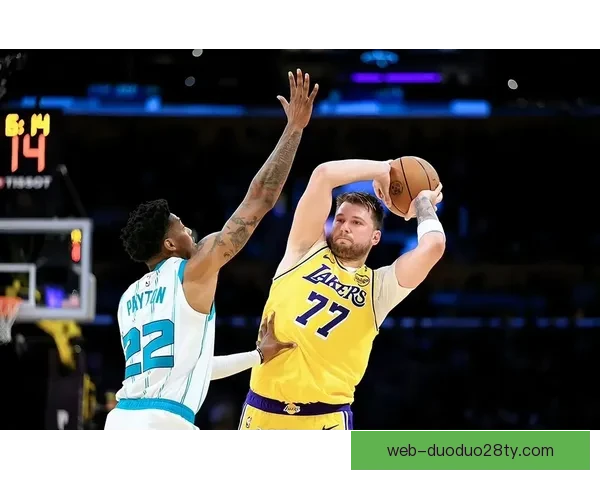 神仙对轰东契奇爆发詹皇创历史 神仙对轰东契奇爆发詹皇创历史